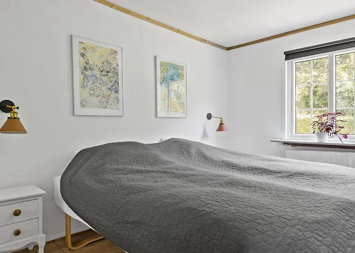 בית נופש 2 Bedroom Gorgeous In